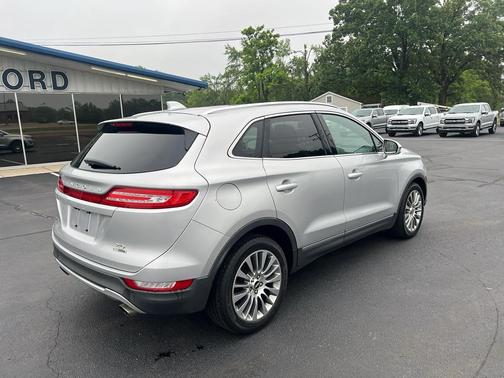 Ingot Silver Metallic 2015 Lincoln MKC Base