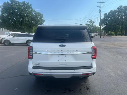 Star White Metallic Tri-Coat 2024 Ford Expedition Limited