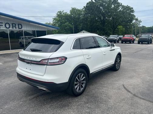 2022 Lincoln Nautilus Standard