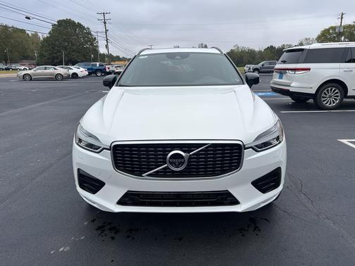 2020 Volvo XC60 T5 R-Design