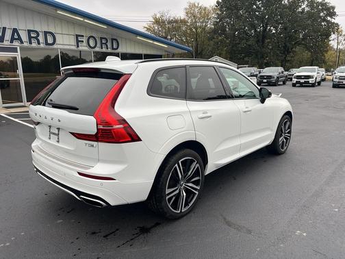 2020 Volvo XC60 T5 R-Design