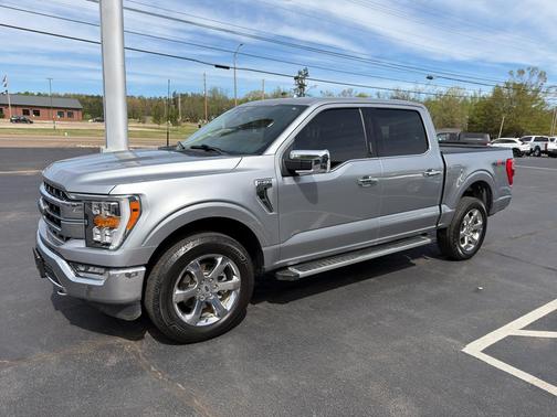 Iconic Silver Metallic 2023 Ford F-150 Lariat