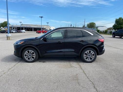 Photo 2 of 21 of 2020 Ford Escape SEL