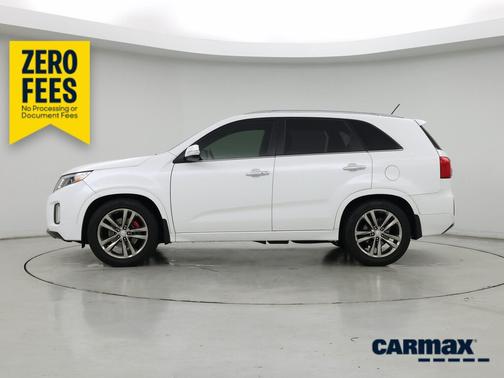 White 2014 Kia Sorento SX