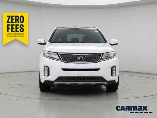 White 2014 Kia Sorento SX