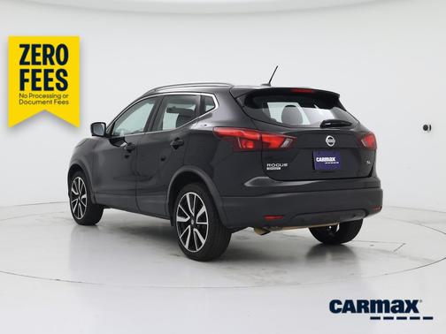 Black 2017 Nissan Rogue Sport SL