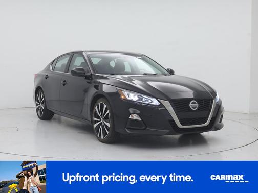 Black 2019 Nissan Altima SR