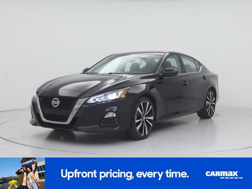 Black 2019 Nissan Altima SR