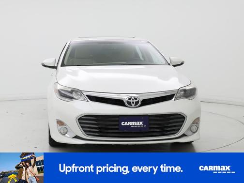 White 2015 Toyota Avalon Limited