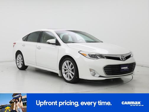 White 2015 Toyota Avalon Limited