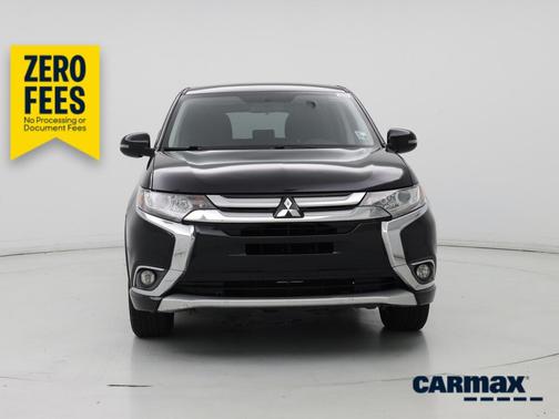 Black 2018 Mitsubishi Outlander SE