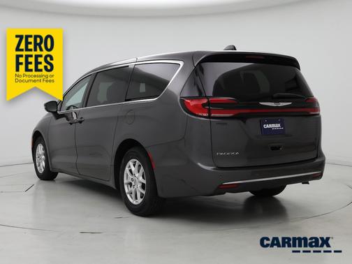 Gray 2023 Chrysler Pacifica Touring L