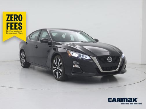 Black 2019 Nissan Altima SR