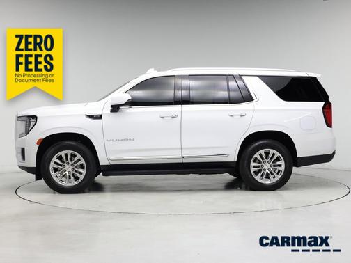 White 2024 GMC Yukon SLT
