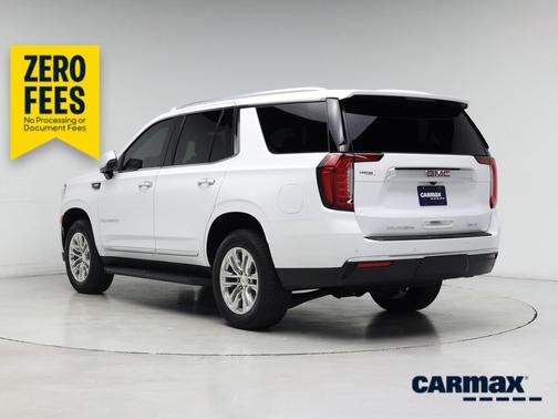 White 2024 GMC Yukon SLT