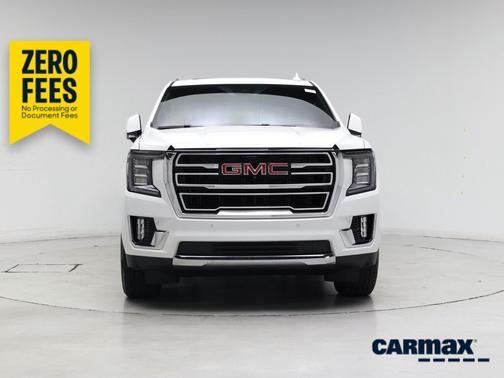 White 2024 GMC Yukon SLT