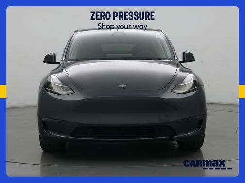 Gray 2024 Tesla Model Y Long Range