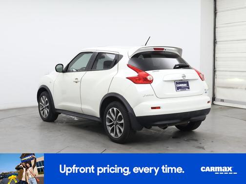 White 2014 Nissan Juke SL