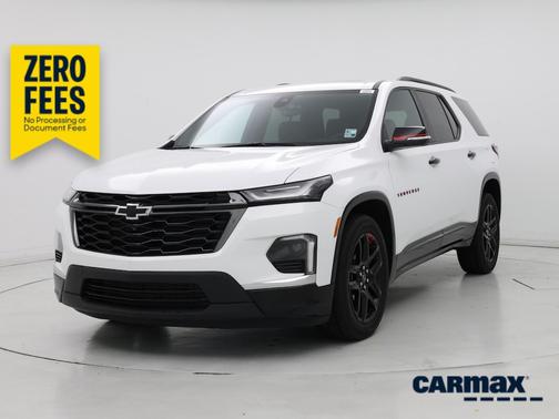 White 2024 Chevrolet Traverse Limited Premier