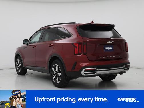 Red 2022 Kia Sorento EX