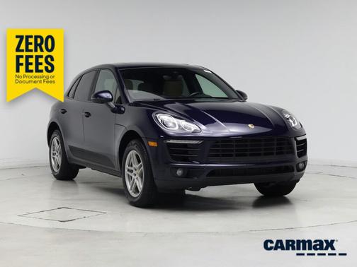 Blue 2018 Porsche Macan