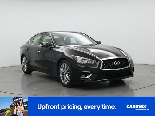 Black 2018 INFINITI Q50 Luxe