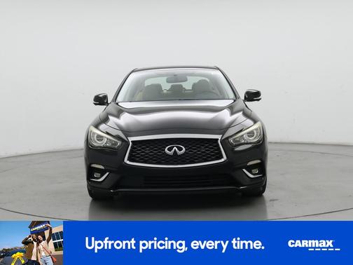 Black 2018 INFINITI Q50 Luxe