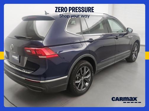 Blue 2023 Volkswagen Tiguan SE