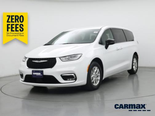 White 2025 Chrysler Pacifica Select