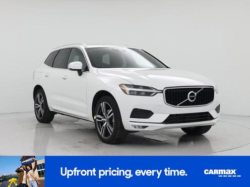 White 2021 Volvo XC60 T5 Momentum