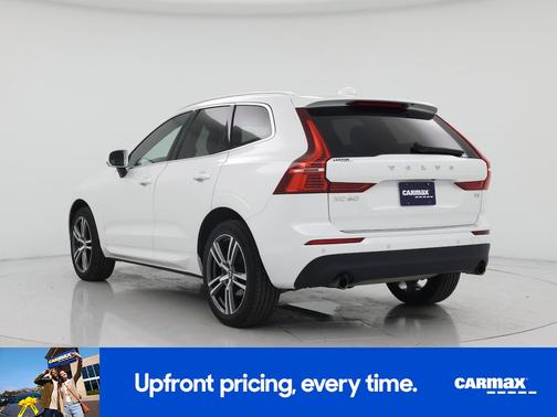White 2021 Volvo XC60 T5 Momentum