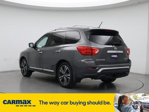 2017 Nissan Pathfinder Platinum
