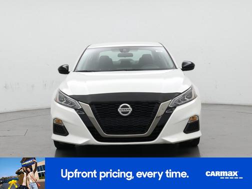 2022 Nissan Altima SR