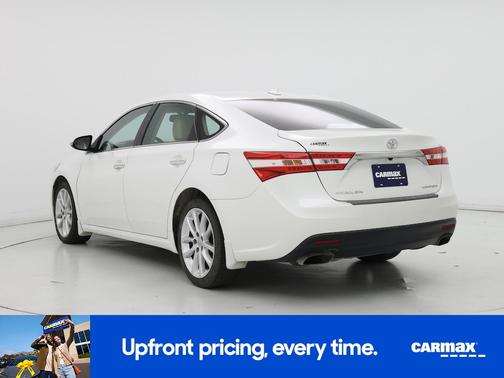 White 2015 Toyota Avalon Limited