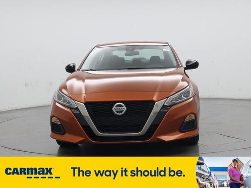2022 Nissan Altima SR