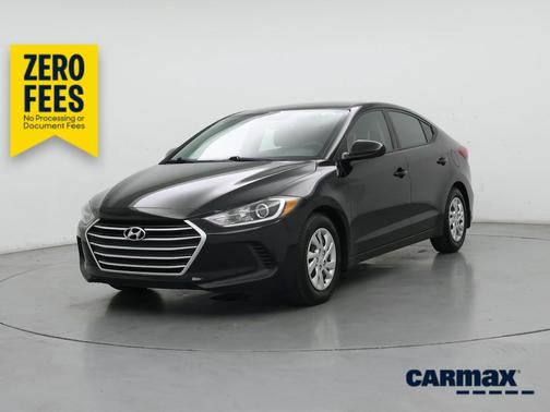 Black 2018 Hyundai ELANTRA SE