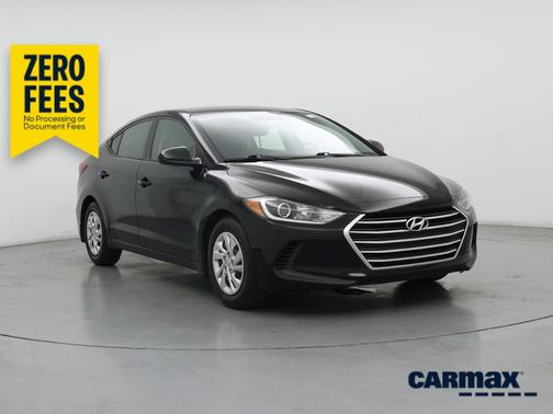 Black 2018 Hyundai ELANTRA SE