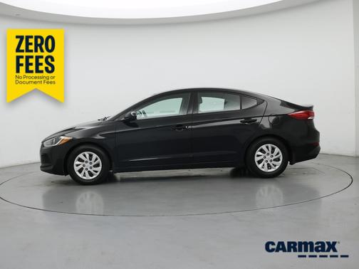 Black 2018 Hyundai ELANTRA SE