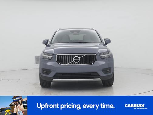 Gray 2022 Volvo XC40 T4 Inscription