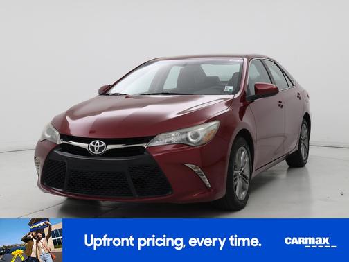 Red 2016 Toyota Camry SE