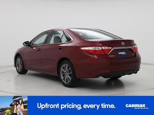 Red 2016 Toyota Camry SE