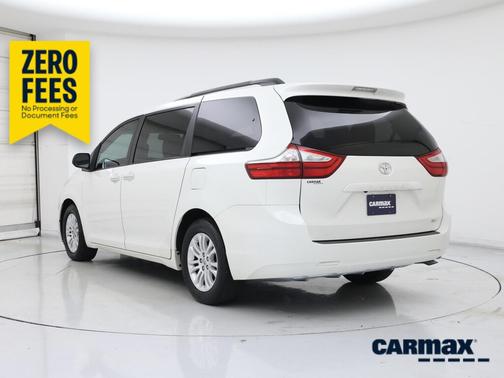 White 2017 Toyota Sienna XLE