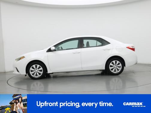 White 2016 Toyota Corolla LE