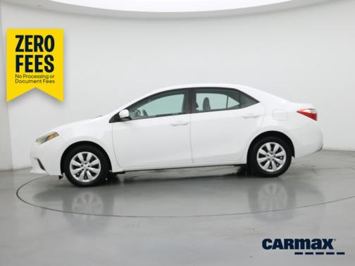 White 2016 Toyota Corolla LE