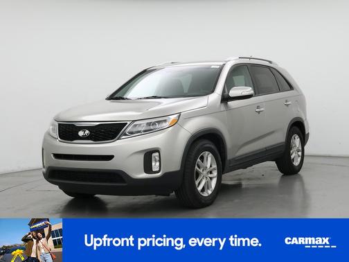 Silver 2015 Kia Sorento LX
