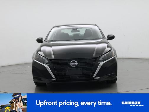 Black 2025 Nissan Altima SV