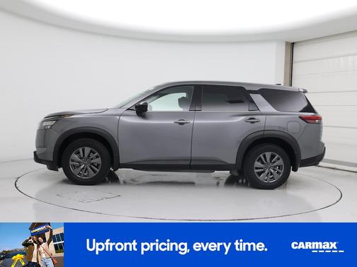 2023 Nissan Pathfinder S