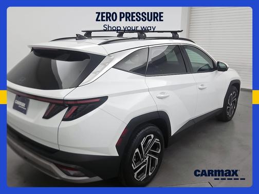 White 2025 Hyundai TUCSON Limited