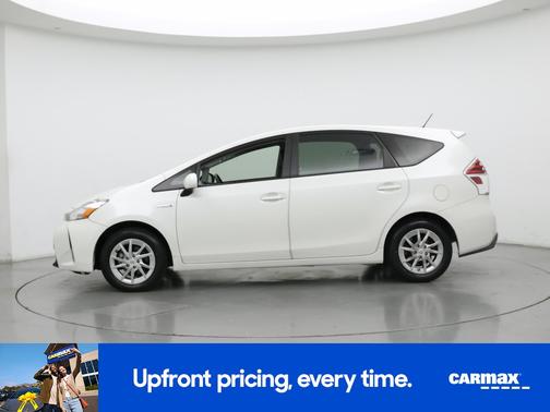2016 Toyota Prius v Three