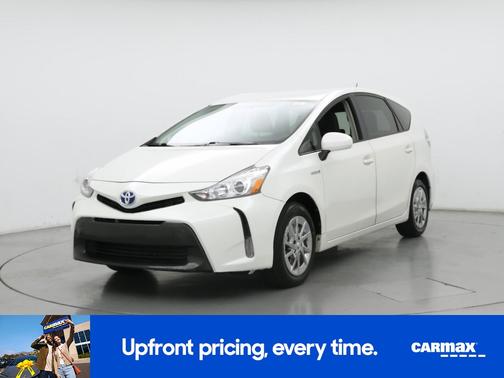 2016 Toyota Prius v Three